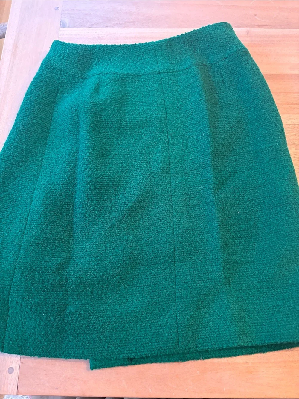 CHANEL Emerald Green Tweed A-Line Skirt with Gold Buttons